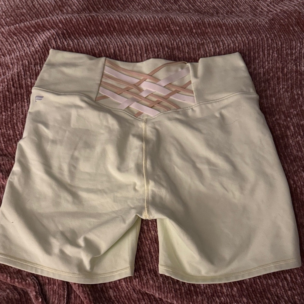 Fabletics Women's Cream/neon yellow tone bike shorts